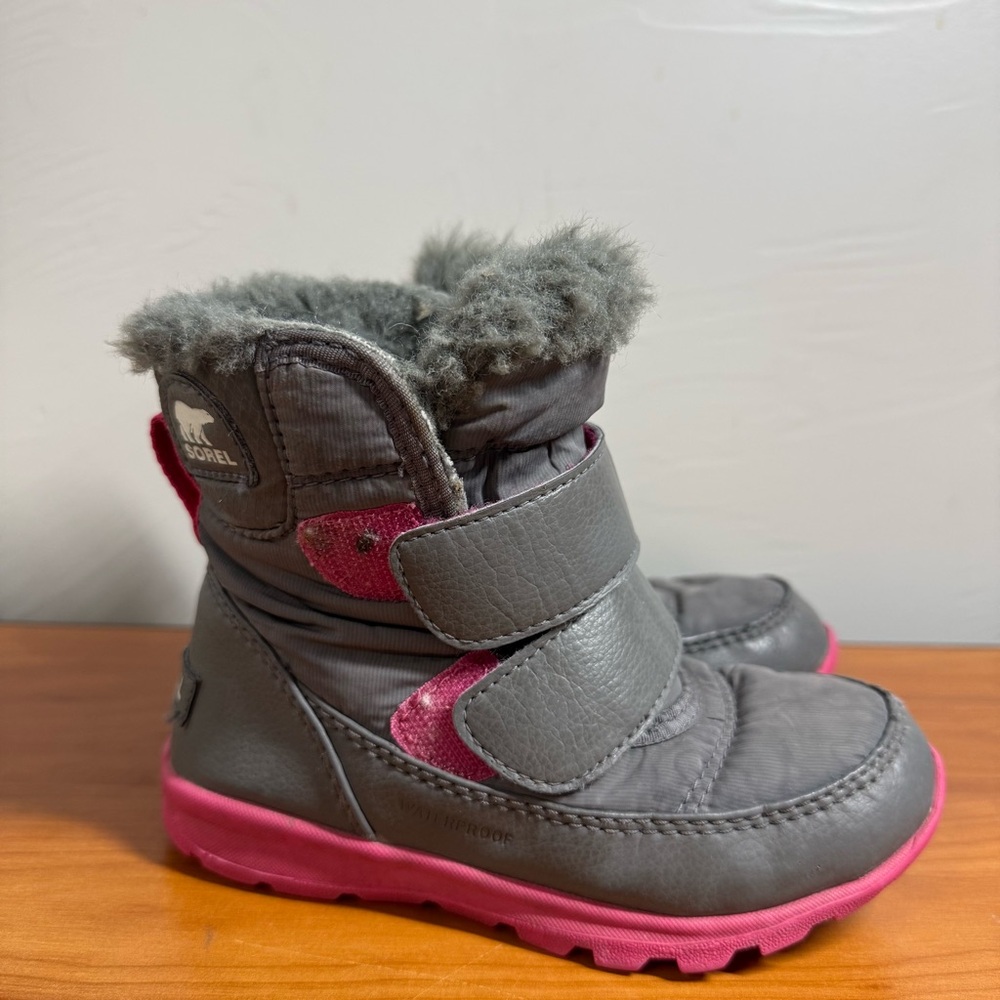 Sorel Kids Whitney II Strap Waterproof Winter Snow Boots Quarry‎ Grey Pink 10